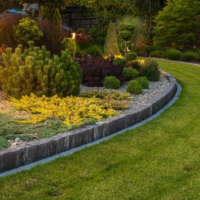 Commercial landscape design in Ottawa and Kemptville by VS Landscape